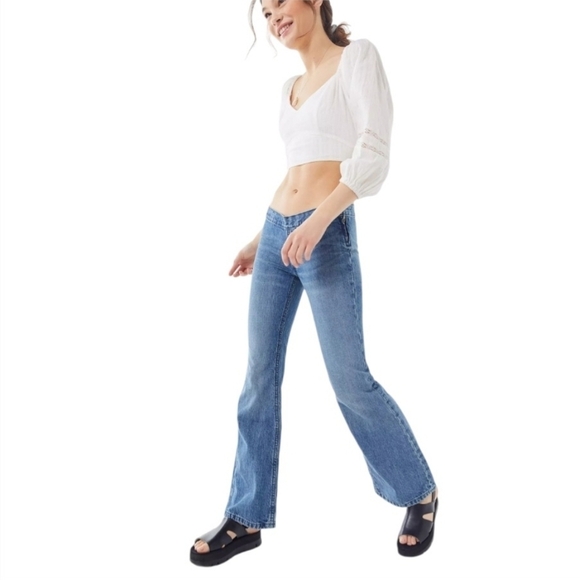 BDG Womens Bella Low-Rise 100% Cotton Flare Jeans With Side Zip&Button Size 32 - Picture 2 of 13